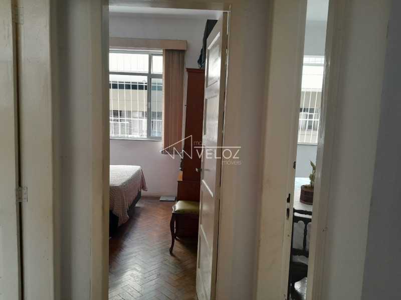 Apartamento - / Residencial / Glória