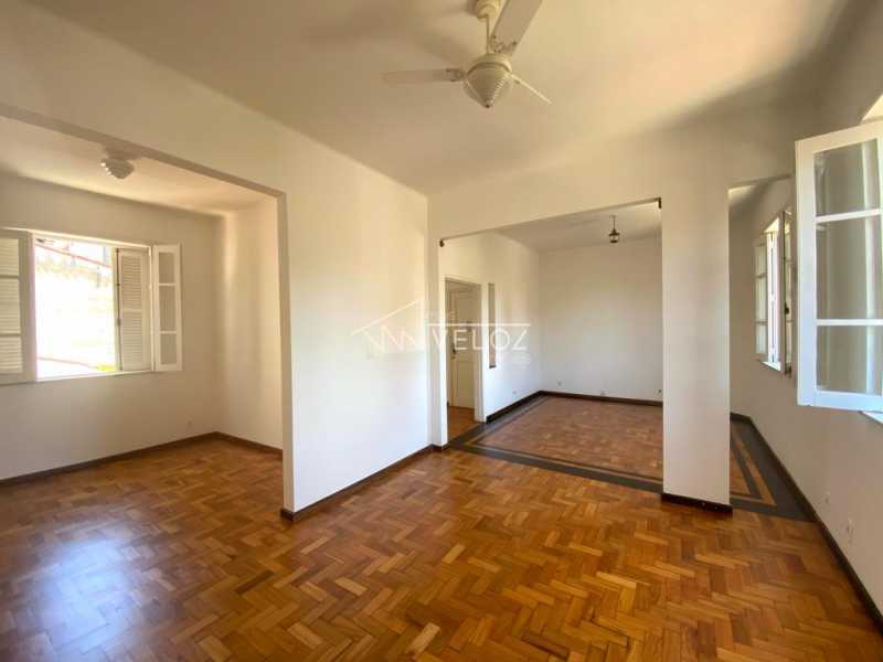 Apartamento - / Residencial / Humaitá