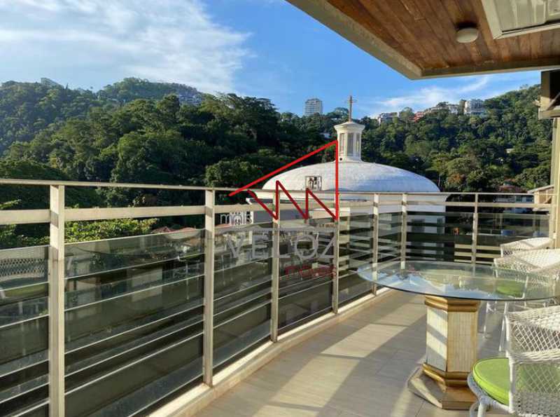 Apartamento em Cosme Velho