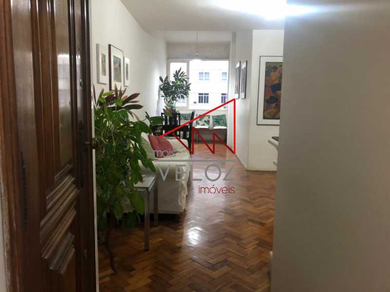 Apartamento 3 quartos com vaga na escritura, mobiliado na melhor localização de Laranjeiras