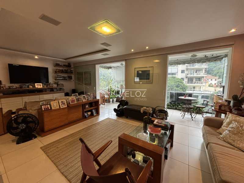 Apartamento em Cosme Velho