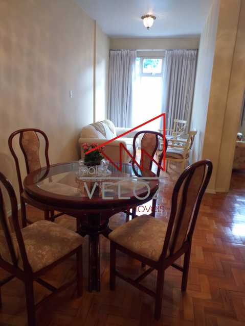 Amplo apartamento 3 quartos com dependência em Botafogo