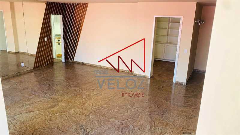 Apartamento em Laranjeiras