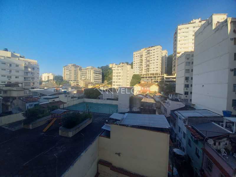 Apartamento - / Residencial / Laranjeiras