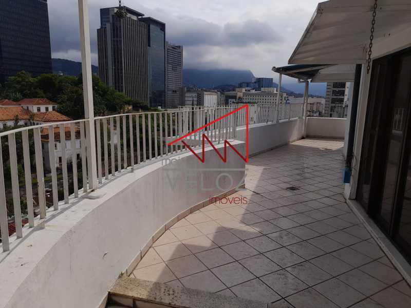 Cobertura - / Residencial / Centro