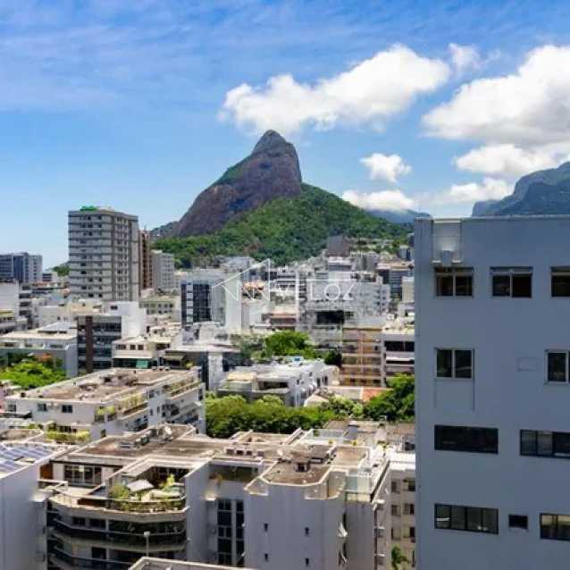 Apartamento - / Residencial / Leblon