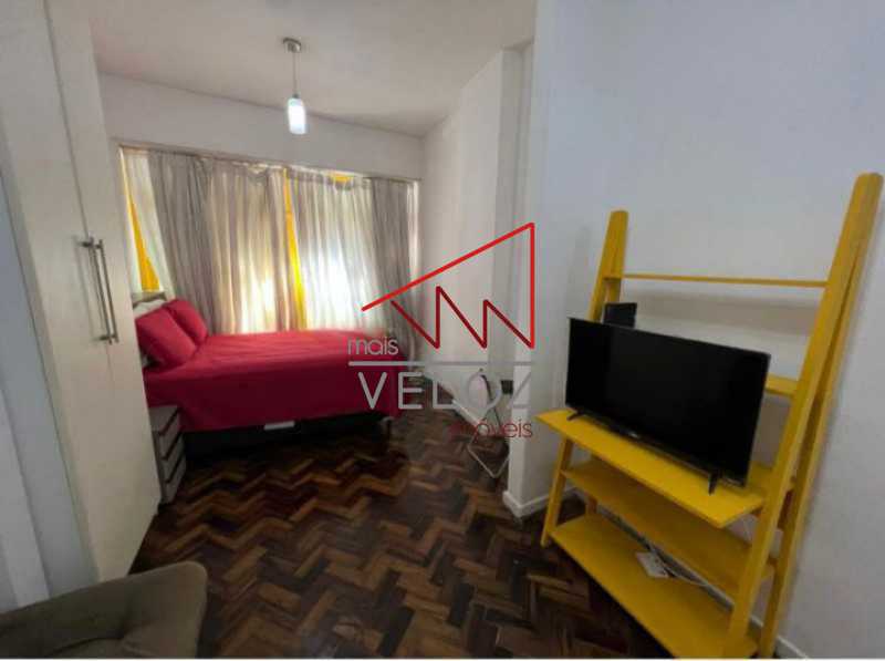 Sala Quarto na Av. Atlântica, todo reformado - Copacabana