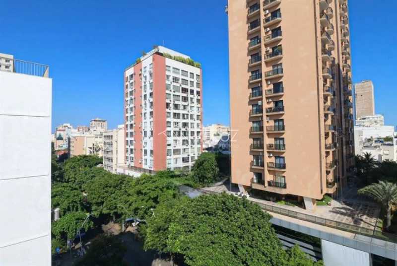 Apartamento - / Residencial / Leblon