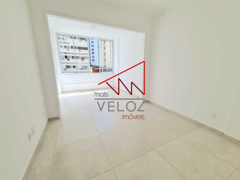 Excelente Apartamento Quarto Sala em Copacabana - Reformado