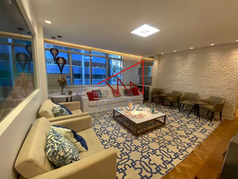 Apartamento - / Residencial / Leblon