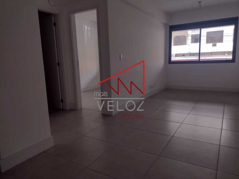 Apartamento - / Residencial / Centro
