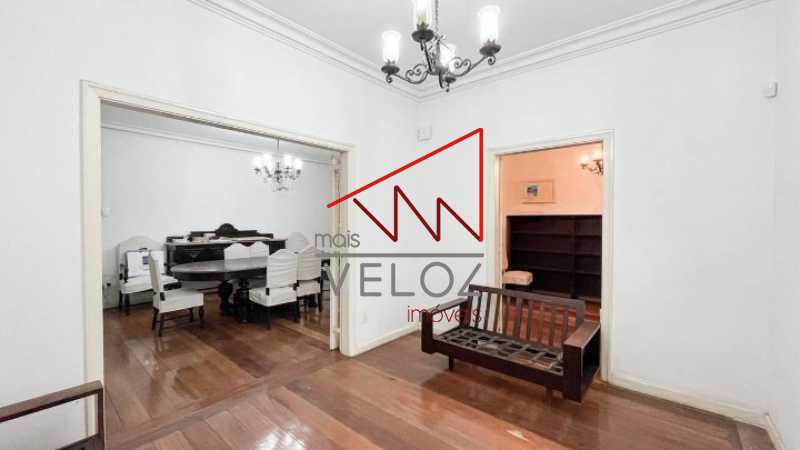 Apartamento - / Residencial / Copacabana