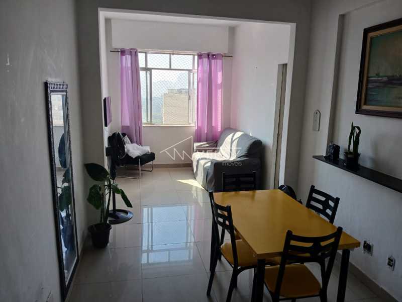 Apartamento - / Residencial / Centro