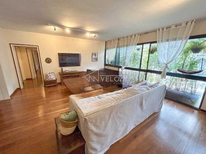 Apartamento - / Residencial / Gávea
