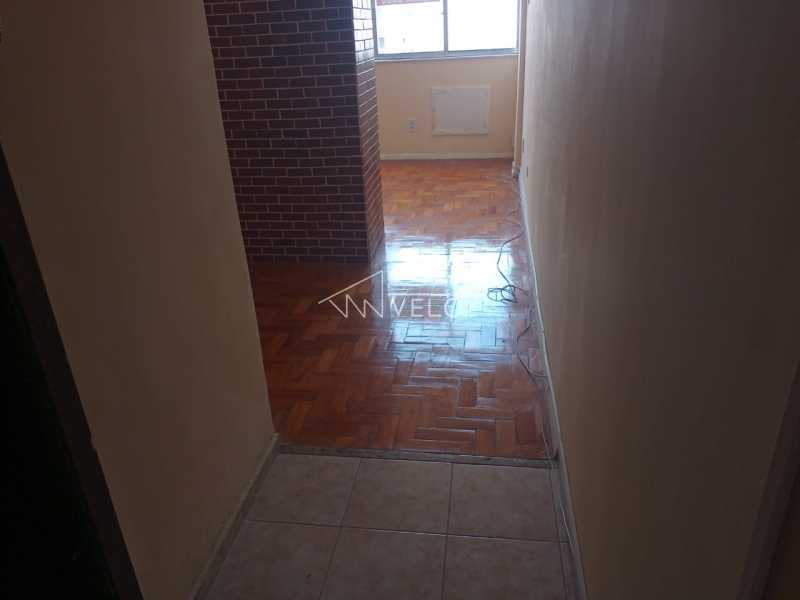 Kitnet/Conjugado - / Residencial / Centro