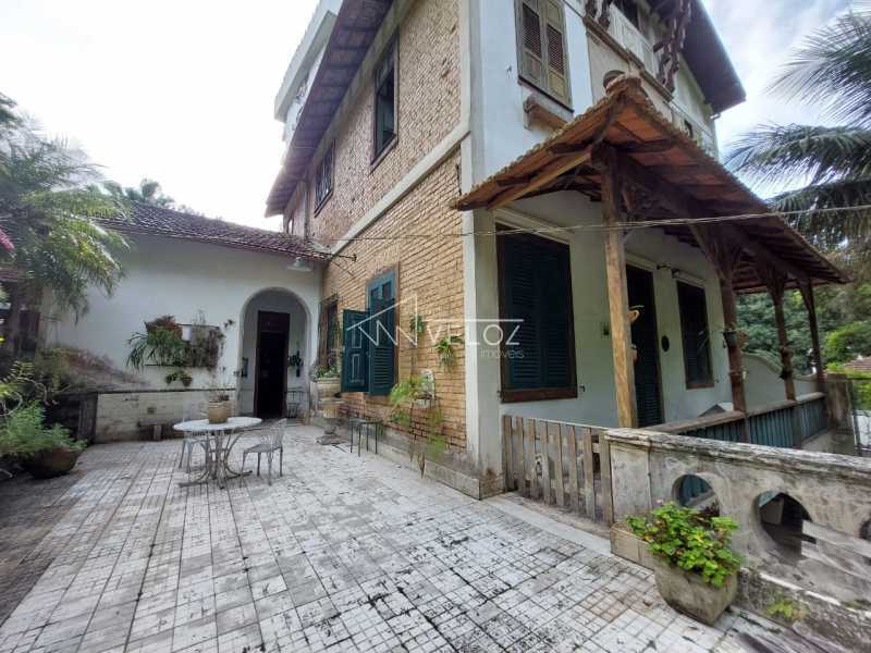 Casa de rua - / Residencial / Cosme Velho