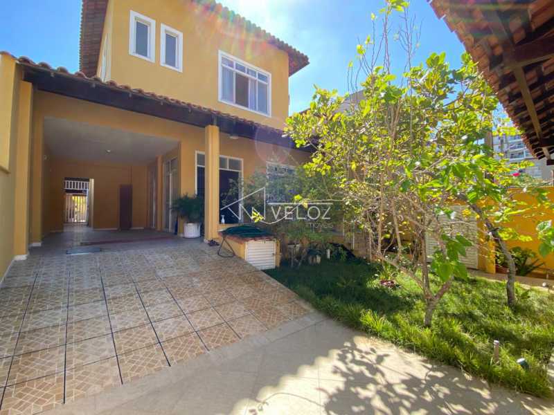 Casa em Condomínio - / Residencial / Recreio dos Bandeirantes