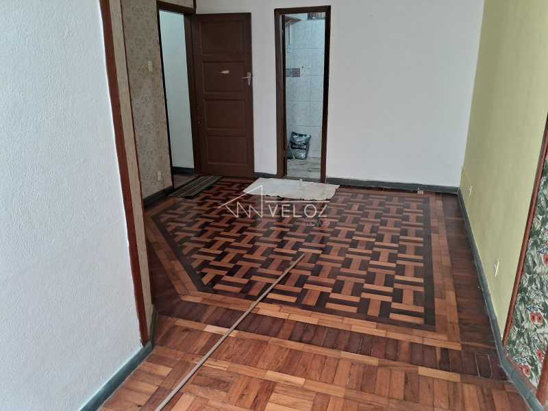 Prédio - / Comercial / Centro