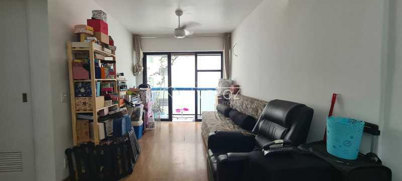 Apartamento - / Residencial / Copacabana