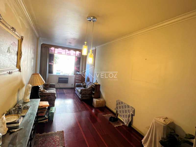 Apartamento - / Residencial / Laranjeiras