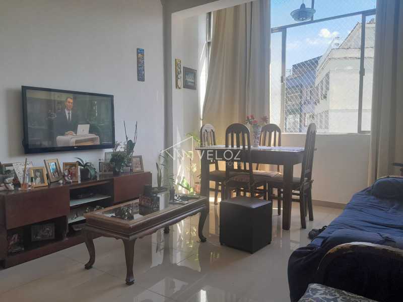 Apartamento - / Residencial / Tijuca