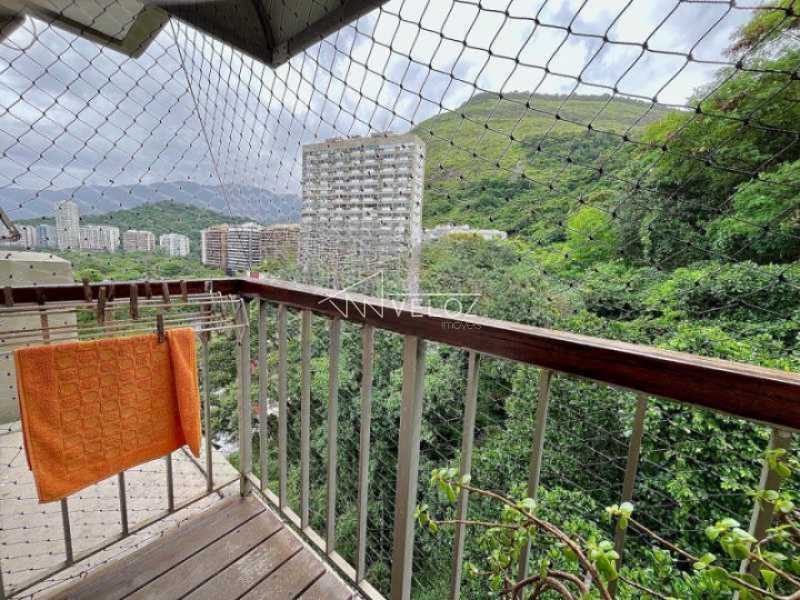 Apartamento - Padrão / Residencial / Lagoa