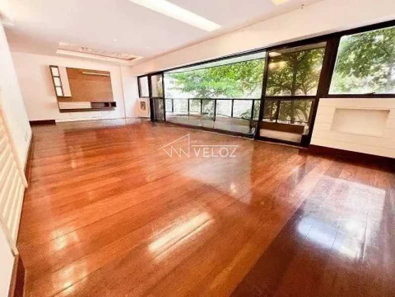 Apartamento - / Residencial / Leblon