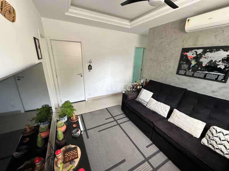 Apartamento - / Residencial / Copacabana