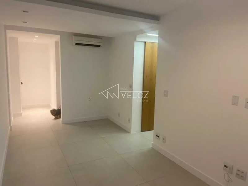 Apartamento - / Residencial / Humaitá