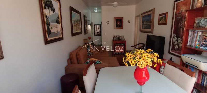 Apartamento - / Residencial / Copacabana