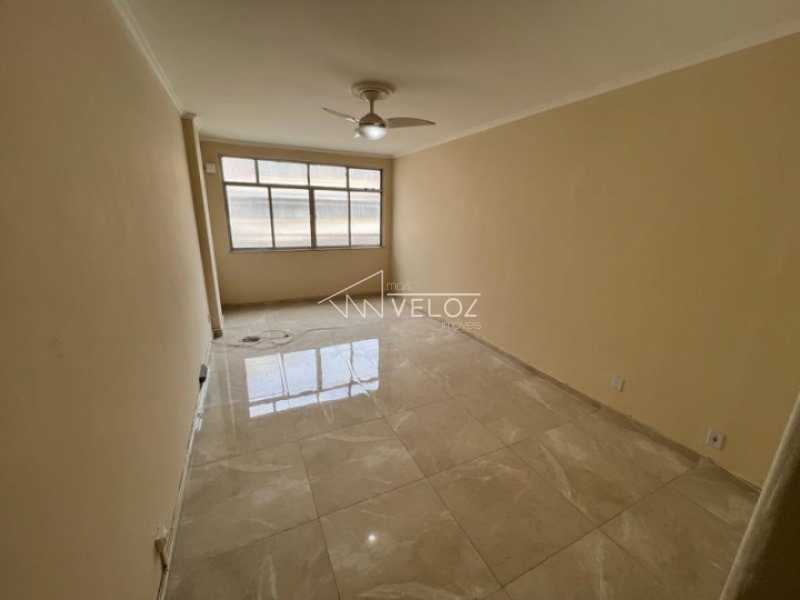 Apartamento - / Residencial / Centro