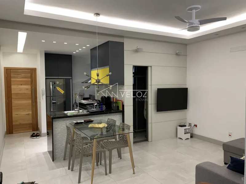 Apartamento - / Residencial / Centro