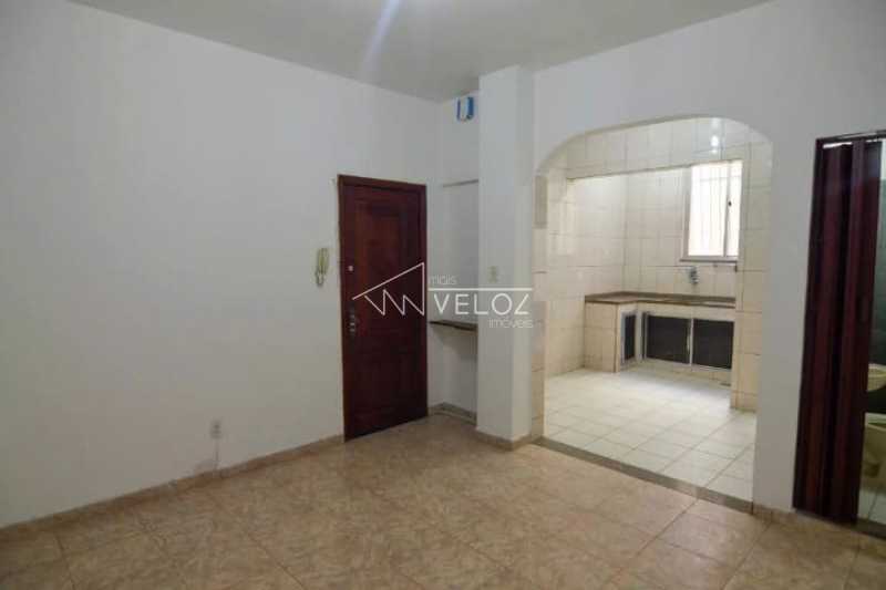 Apartamento - / Residencial / Centro