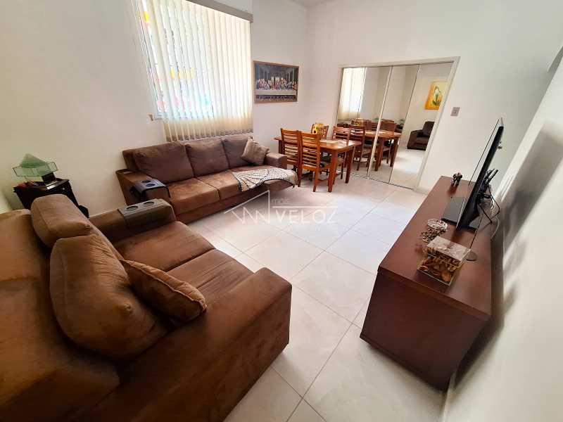 Apartamento - / Residencial / Laranjeiras