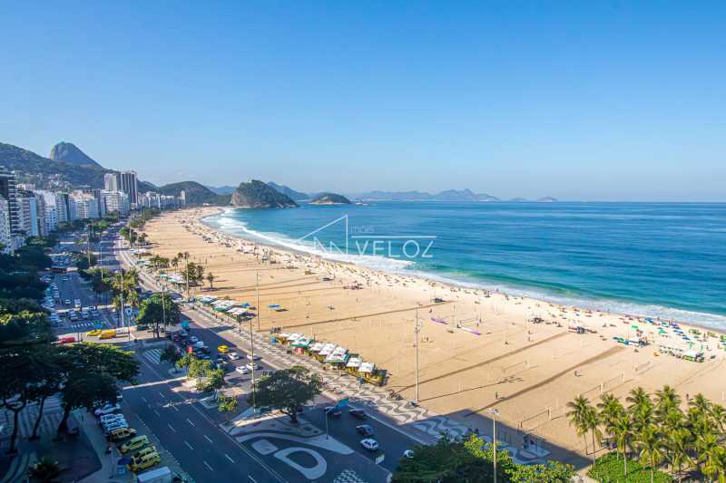 Cobertura - Linear / Residencial / Copacabana