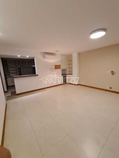 Apartamento - / Residencial / Copacabana