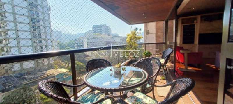 Apartamento - / Residencial / Lagoa