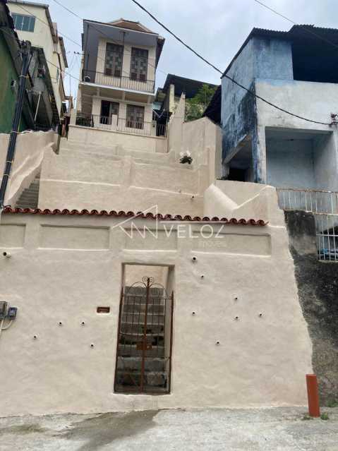 Casa de Vila - Triplex / Residencial / Santo Cristo