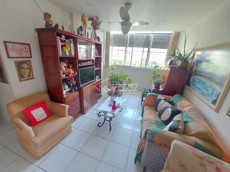 Apartamento - / Residencial / Centro