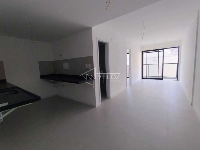 Apartamento - / Residencial / Laranjeiras