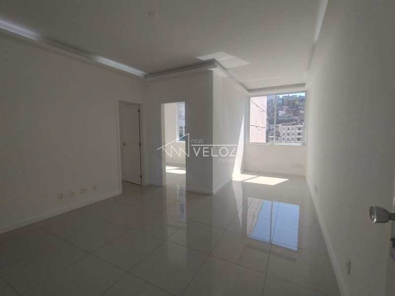 Apartamento - Padrão / Residencial / Catete