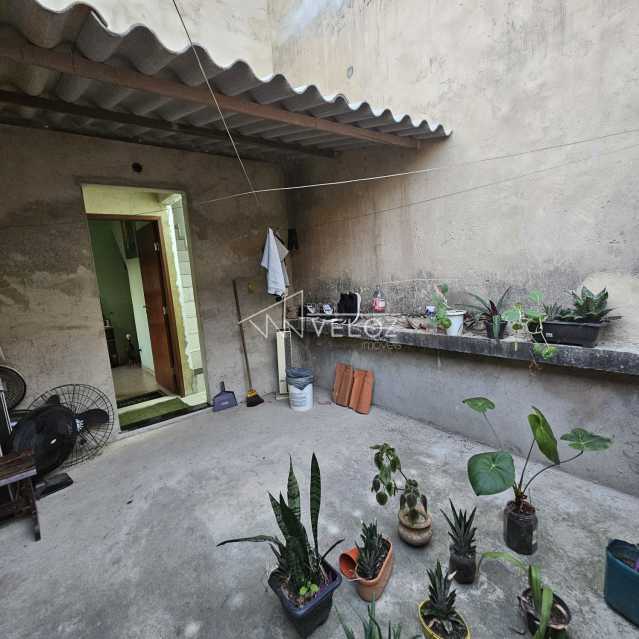 Casa de rua - Triplex / Residencial / Santa Teresa