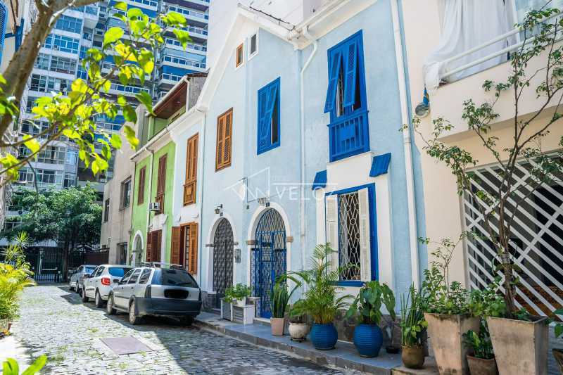 Apartamento - / Residencial / Copacabana