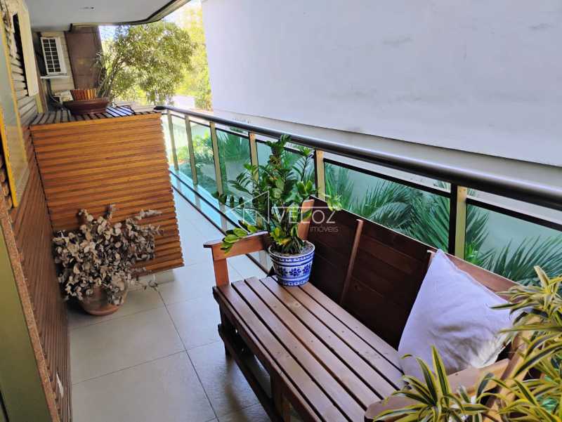 Apartamento - / Residencial / Leblon