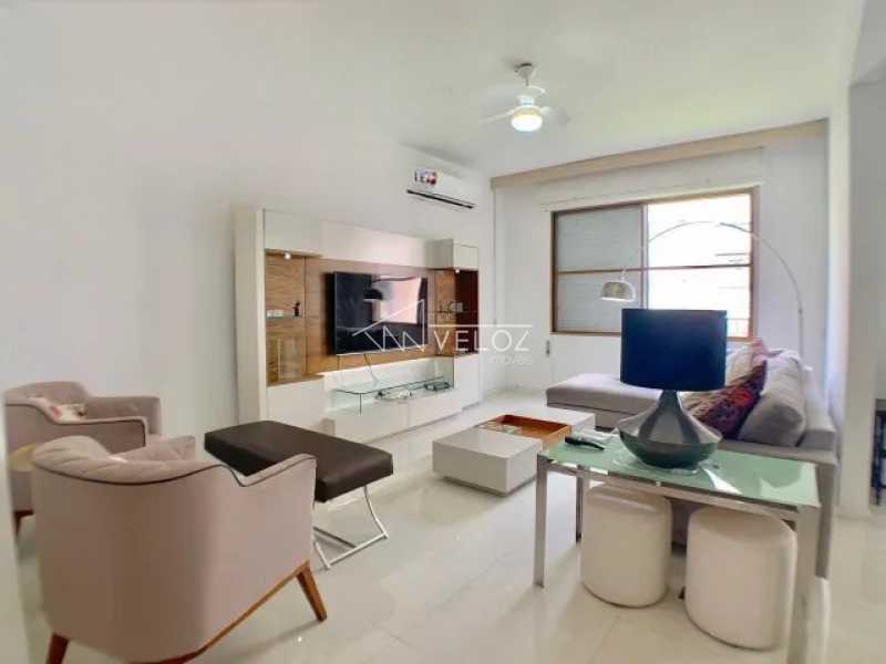 Apartamento - / Residencial / Copacabana