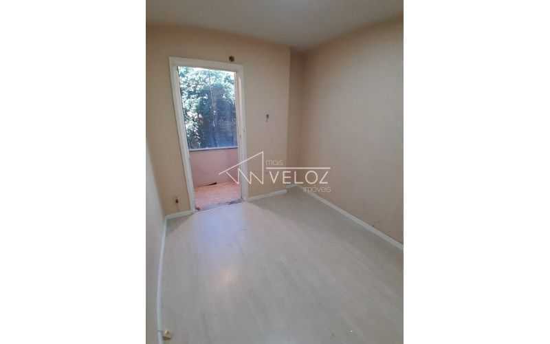 Apartamento - / Residencial / Centro