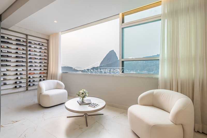 Apartamento - / Residencial / Flamengo