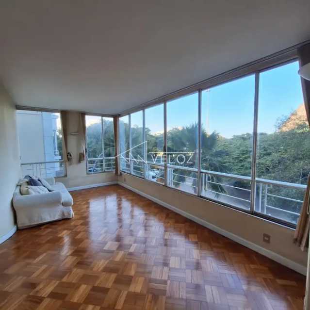 Apartamento - / Residencial / Flamengo