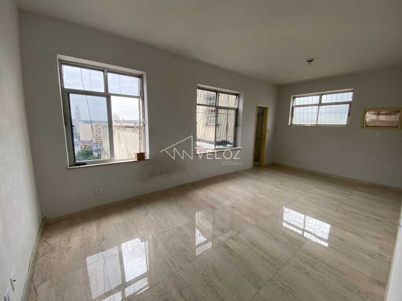 Apartamento - / Residencial / Centro