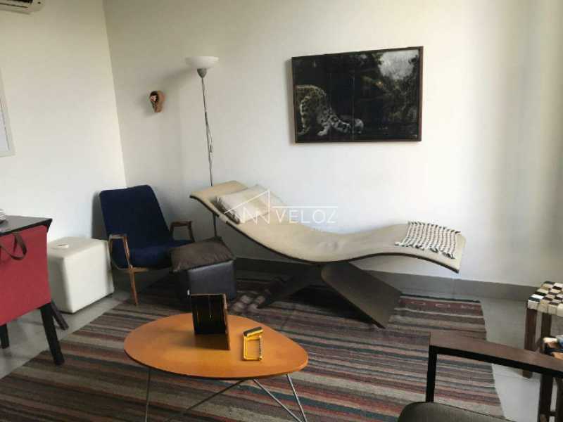 Apartamento - / Residencial / Catete